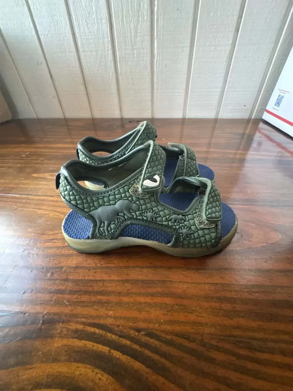 Carter's Boys Dinosaur Light-Up Sandals Green Size 10